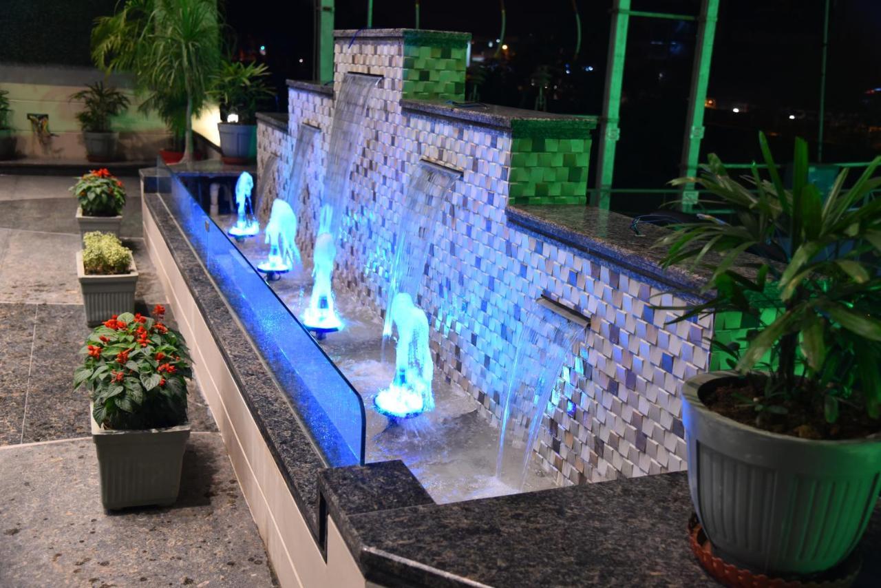 Hotel Narayanam Gwalior Exterior foto